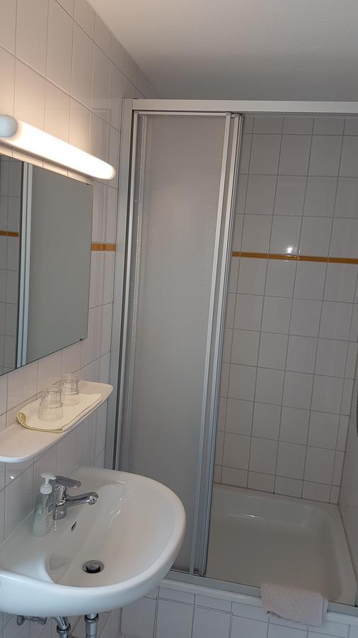 Hotel Gasthaus Roessle 弗赖堡 外观 照片